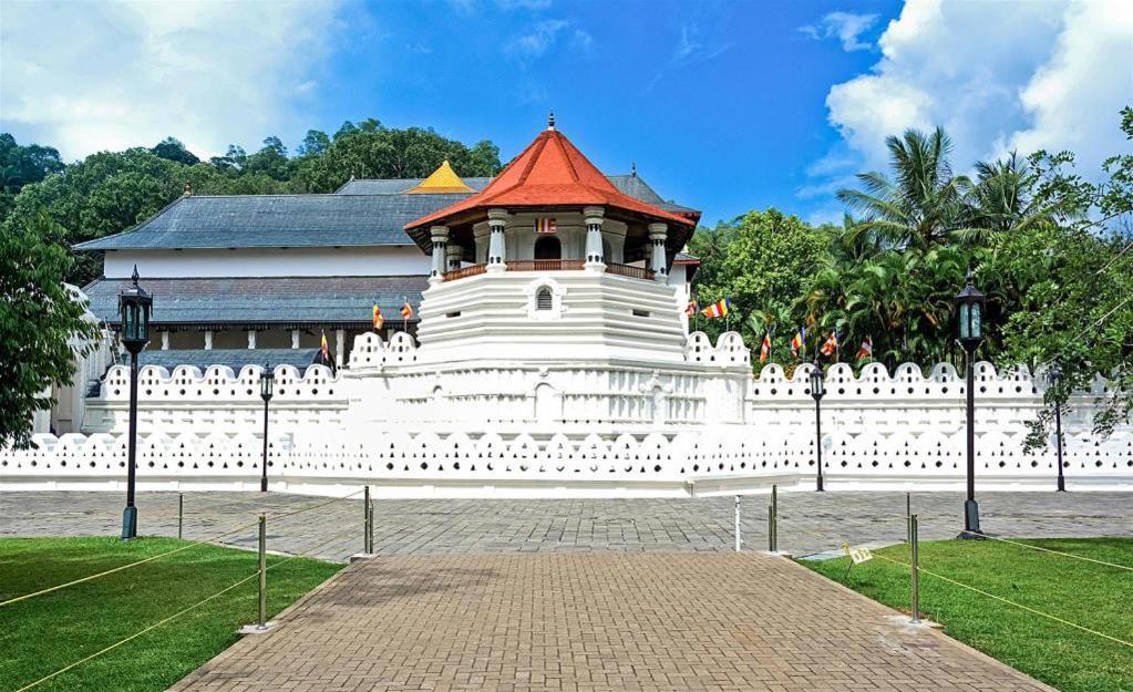 Kandy Unique Hotel Exterior photo